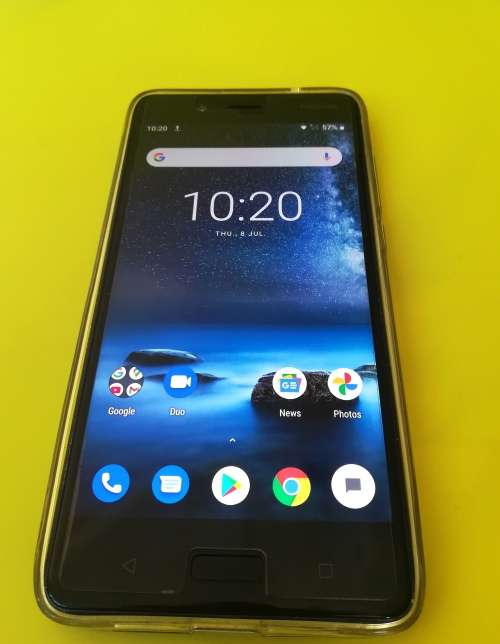 Nokia 8 (like new - Retails for roughly R9000)