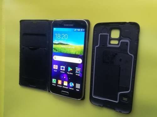 Samsung Galaxy S5 16gb (Black) in excellent condition