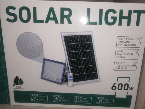 600w Solar fload light