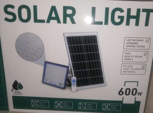 600w Solar fload light