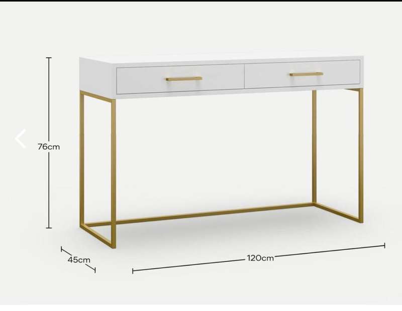 Dresser desk