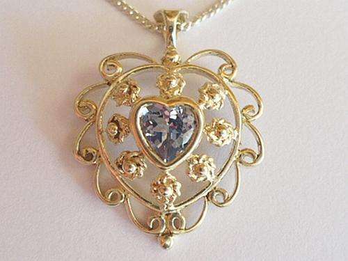 VINTAGE ORNATE STERLING SILVER HEART SHAPED PENDANT & CHAIN!