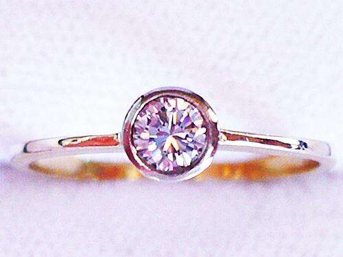 GENUINE DIAMOND & 18 CARAT GOLD STUNNING RING CRAZY WEDNESDAY!!!