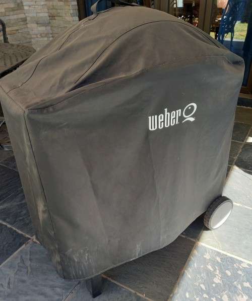 WEBER GAS COOKER WITH 9KG BOTTLE and COVER
