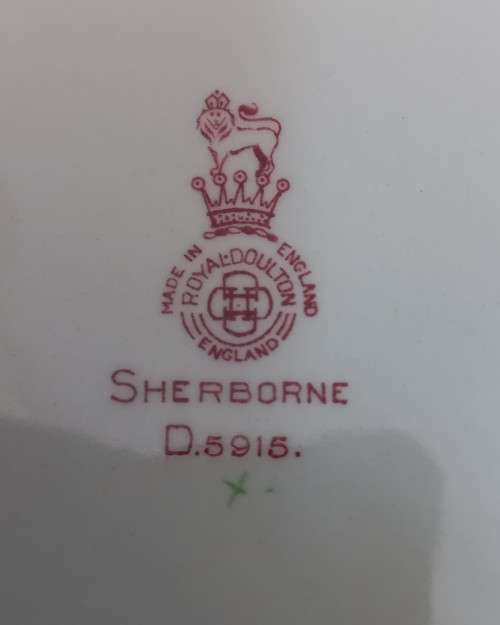 ROYAL DOULTON `Sherborne` Flower plate