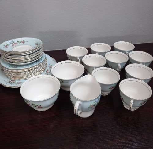 COLCLOUGH BONE CHINA TEA SET