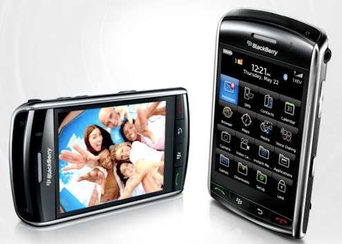 Blackberry storm 3G 9530 Original and open to all networks (BBM, Facebook and all BB apps)