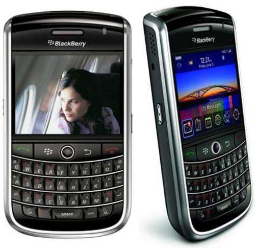 Blackberry tour 3G 9630 Original and open to all networks (BBM, Facebook and all BB apps)