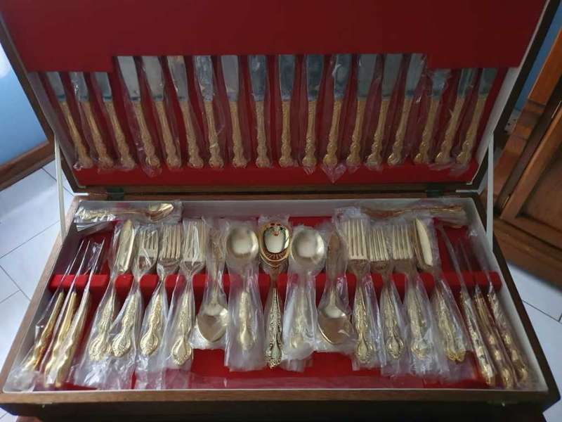 Stainless steel & Gold Plated Cutlery set