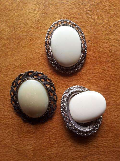 Vintage costume brooches