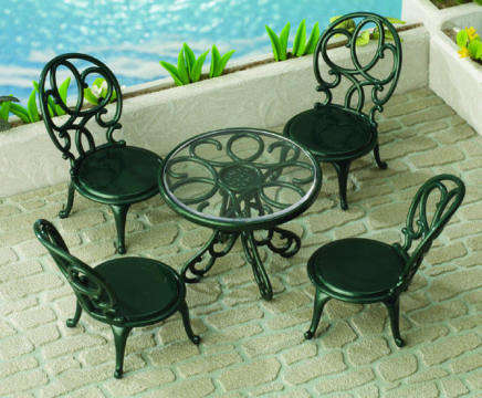 Sylvanian Families Ornate Garden Table & Chairs