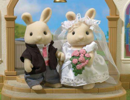 Sylvanian Families Buttermilk Wedding Couple