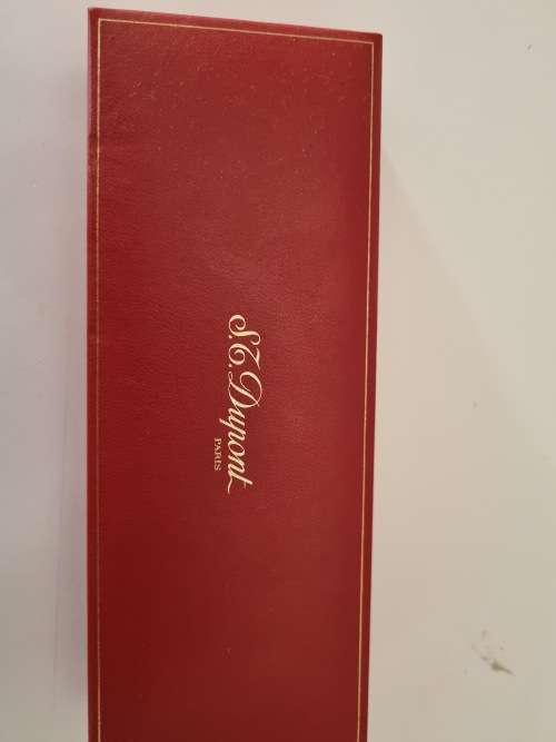 ST Du Pont Sterling Silver Fountain Pen with 18ct Gold nib. 1995 Era, rare find.