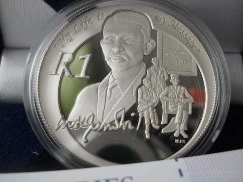 2008 MAHATMA GHANDI SILVER R1 PROOF COIN. C.O.A. AND BOX INCLUDED COIN IS IN IMMACULATE CONDITION.