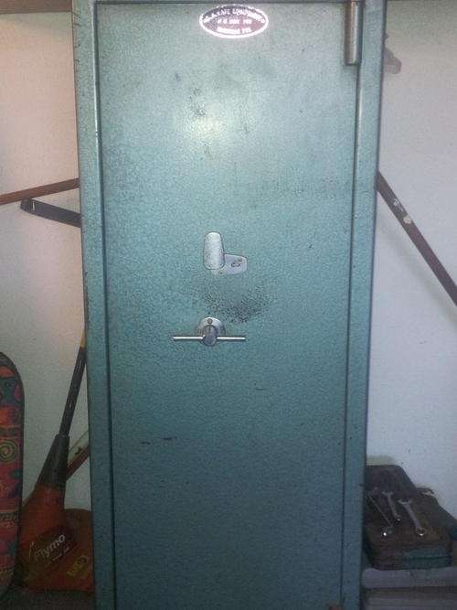Gun safe