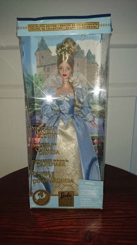 BARBIE DOLL - "PRINCESS of the DANISH COURT" 2002 COLLECTOR'S EDITION