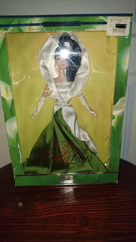 BARBIE DOLL - "CALLA LILLY LIMITED EDITION 2001" "FLOWERS in FASHION"  SERIES - COLLECTOR'S EDITION