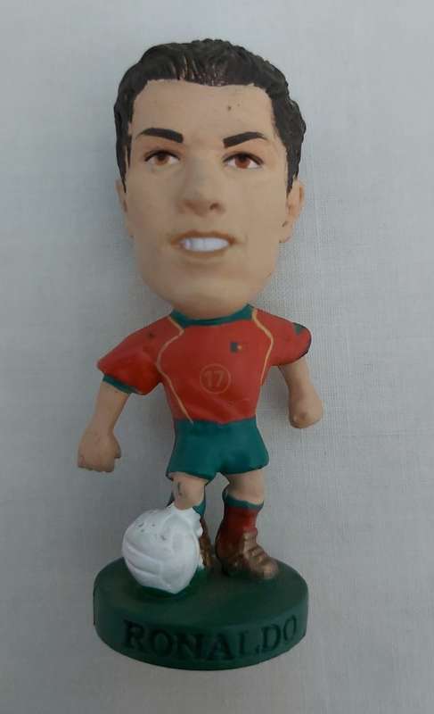 CRISTIANO RONALDO - CORINTHIANS 2005 - MODEL No PRO056 - SOCCER FIGURINE