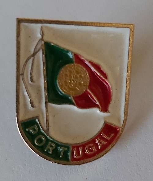 PORTUGAL  - LAPEL PIN 20mm BADGE