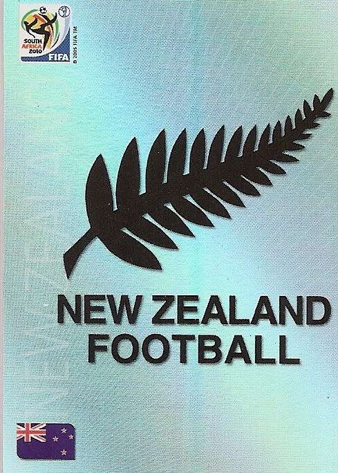 FIFA W/CUP 2010  PREMIUM - NEW ZEALAND "TEAM EMBLEM" TRADING CARD