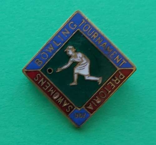 SOUTH AFRICA  WOMAN BOWLS TOURNAMENT 1962  - LAPEL PIN BADGE