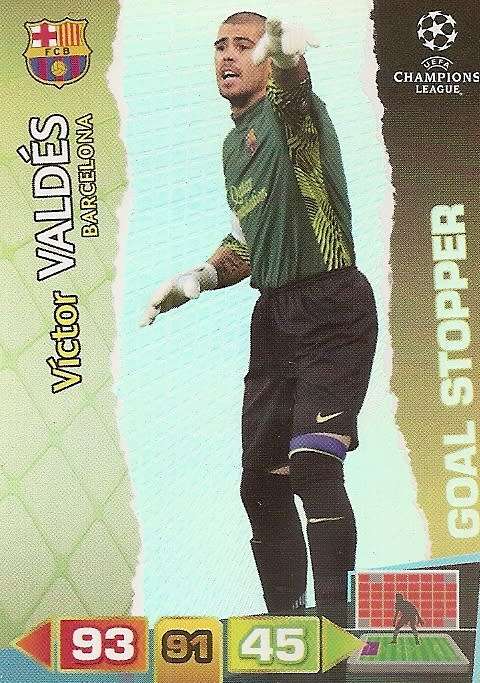 VICTOR VALDES (BARCELONA) - PANINI `CHAMPIONS LEAGUE 2011/12` - `GOAL STOPPER` TRADING CARD