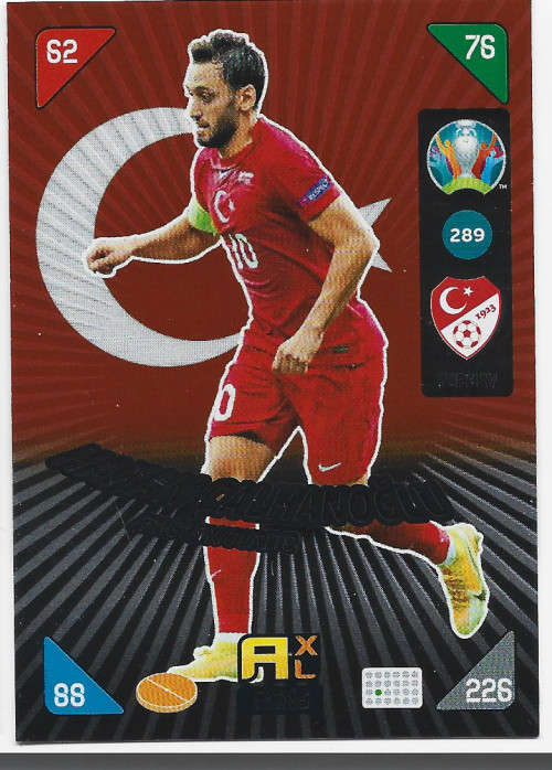 HAKAN CALHANOGLU - PANINI  `EURO 2020 KICK OFF` -  FOIL `FANS FAVOURITE` TRADING CARD 289