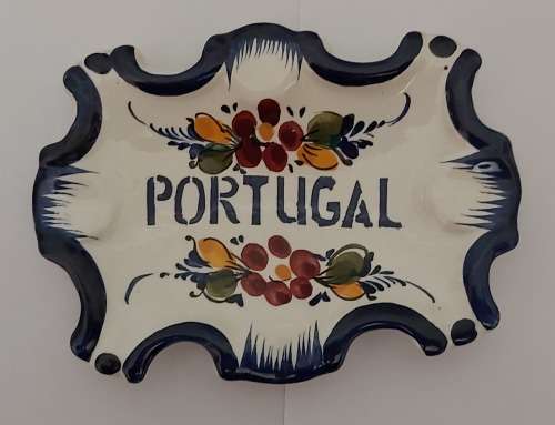 PORTUGAL SOUVENIR CERAMIC ASHTRAY (Alcobaca) - 140mm x 105mm - EXCELENT CONDITION