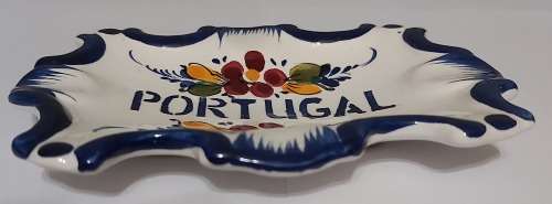 PORTUGAL SOUVENIR CERAMIC ASHTRAY (Alcobaca) - 140mm x 105mm - EXCELENT CONDITION