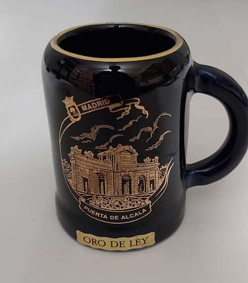 SOUVENIR of SPAIN `MADRID`  - `ORO DE LEY` BLUE MINIATURE MUG 45mm Dia. x 70mm Tall - Ex Condition
