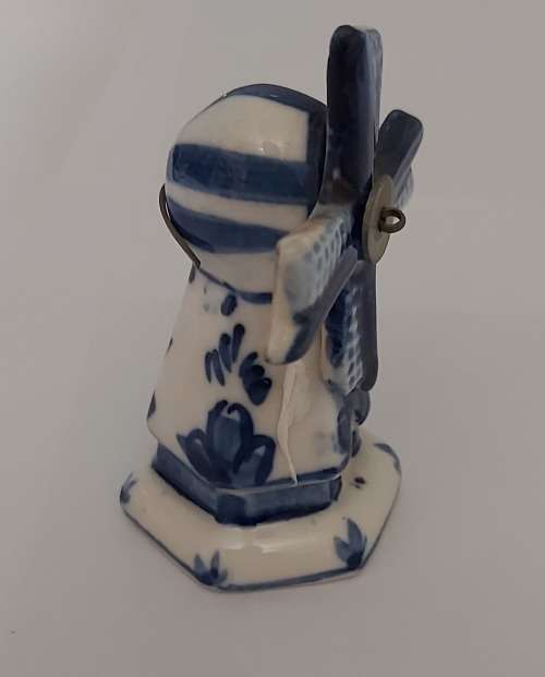 SOUVENIR of HOLLAND  - MINIATURE SOUVENIR WINDMILL 70mm Tall - Ex Condition