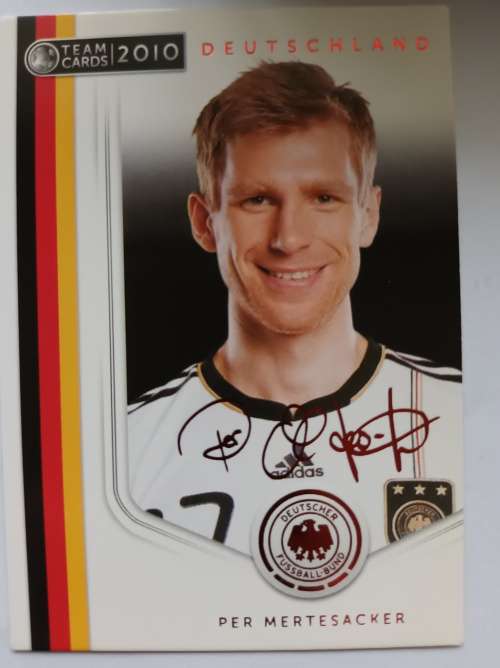 PER MERTESAKER(Germany) - PANINI `Germany W/Cup 2010` Team -  Printed `AUTOGRAPHED` TRADING CARD