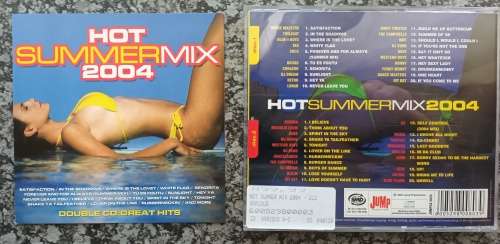 CLUB MUSIC CD - `HOT SUMMER MIX 2004` - DANCE MUSIC DOUBLE CD in good condition