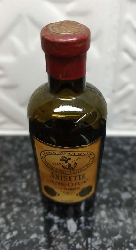 ANCORA ANISETTE MINI BOTTLE - Portugal circa 1940 - EXTREMELY OLD SEALED MINI BOTTLE