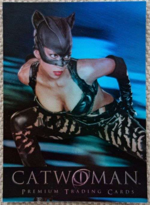 HALLE BERRY - `CAT WOMAN` the MOVIE 2004 - RARE `CHROME` PROMO TRADING CARD FCBD