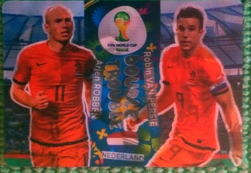 ARJEN ROBBEN/VAN PERSIE - PANINI `FIFA WORLD CUP 2014` COLLECTION -  3D `DOUBLE TROUBLE` RARE CARD