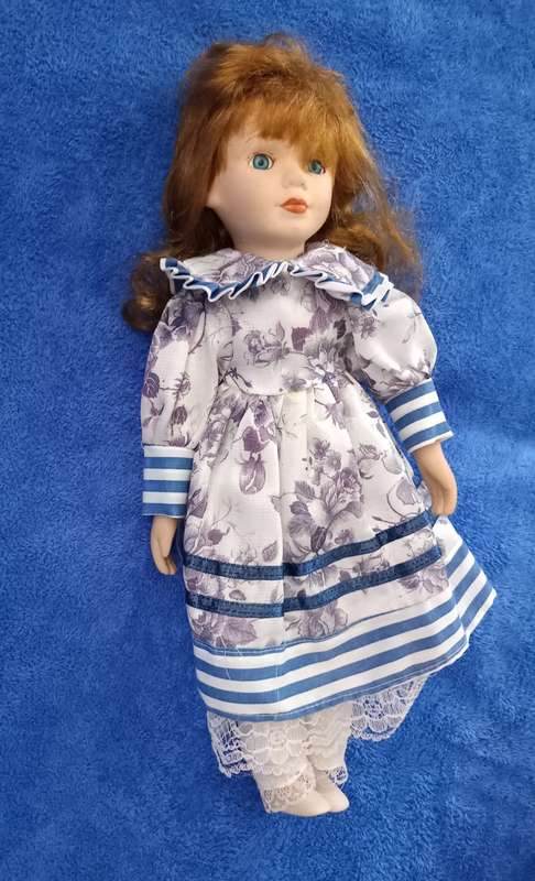 PORCELAIN ANTIQUE DOLL - 36cm TALL - EXCELLENT DETAIL - Good Condition