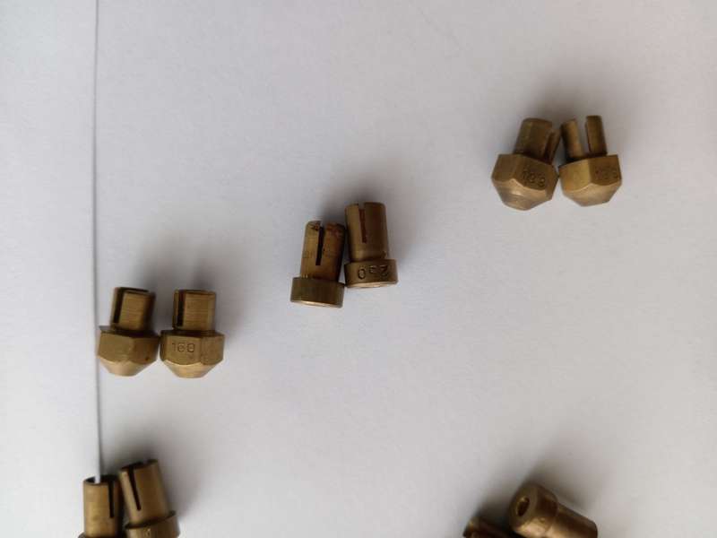 WEBBER SIDEDRAUGHT CARBURETOR SPARES - BIG JOB LOT of JETS ETC FOR WEBBER SIDEDRAUGHT