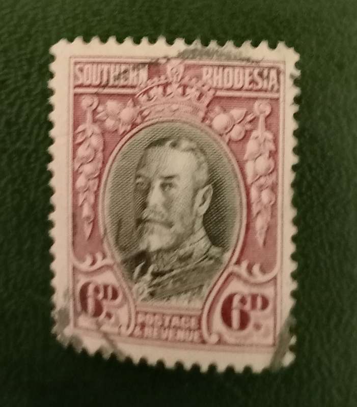 SOUTHERN RHODESIA - 1931/37 FIELD MARSHALL - SACC 21 , 6d Black/Magenta USED (A)