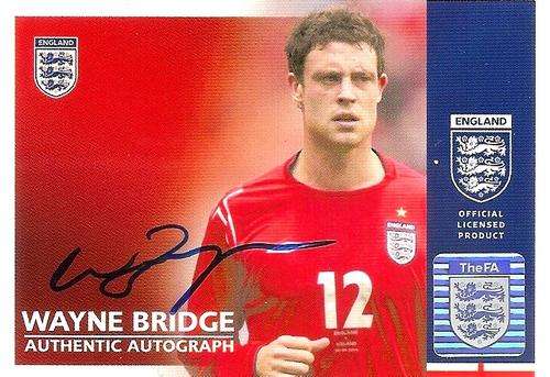 ENGLAND OFFICIAL W/CUP COLLECTION 2005 by TOPPS - WAYNE BRIDGE `RARE AUTOGRAPH` CERT. CARD