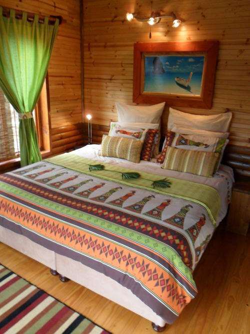 Hibberdene Cosy Cabin 4 people self catering accommodation 21-24 Sept 2012