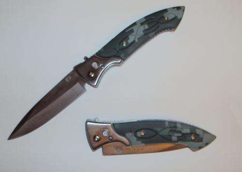 Black Hawk Military Flick Knife with Camo Handel
