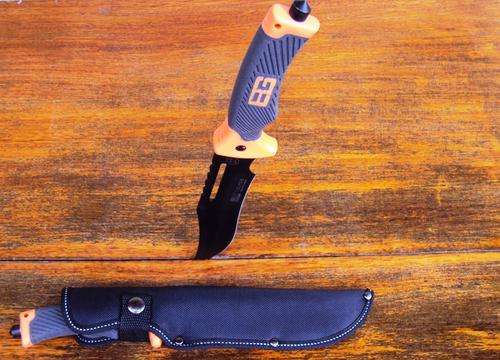 Columbia BG3015A Hunting Knife