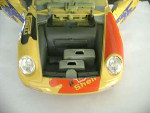 DI CAST METAL PORSCHE 911 CARERA 1993 - MADE IN ITALY