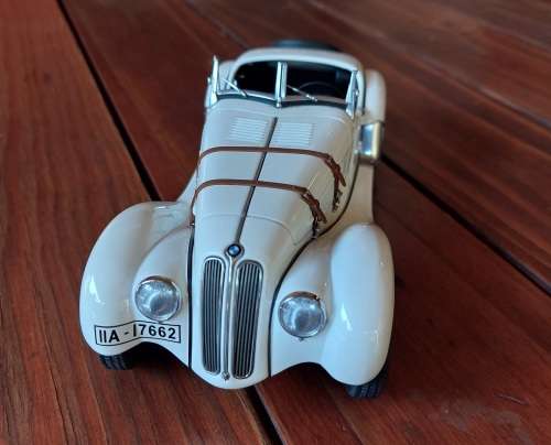 BMW 328 Roadster white from 1937 - White with Black Softtop