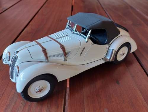BMW 328 Roadster white from 1937 - White with Black Softtop