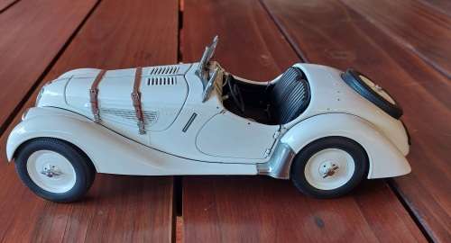 BMW 328 Roadster white from 1937 - White with Black Softtop