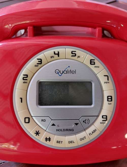 Qualitel Retro Feature Telephone - RED