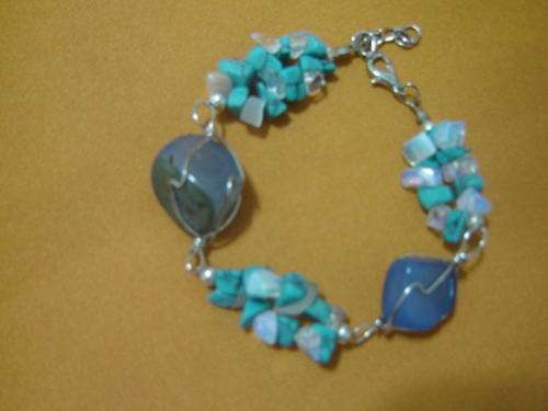 SEMI PRECIOUS TURQUOISE & LOLITE CHIPS BRACELET
