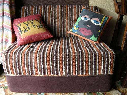 Single Dunlopillo Sleeper Couch